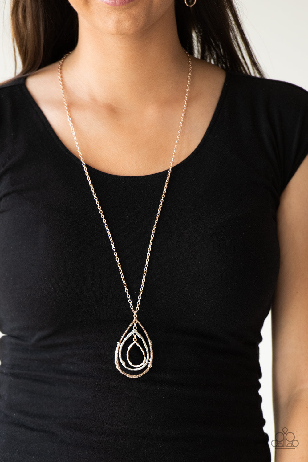 Going For Grit Gold Necklace Set