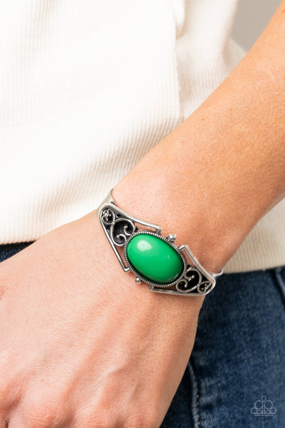 Springtime Trendsetter Green Bracelet