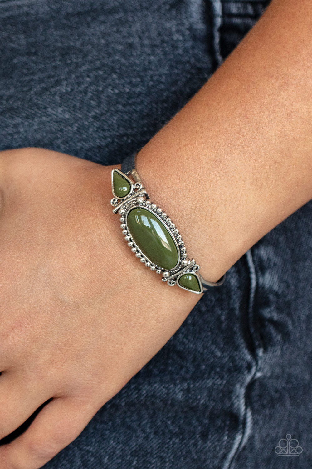 Tribal Trinket Green Bracelet